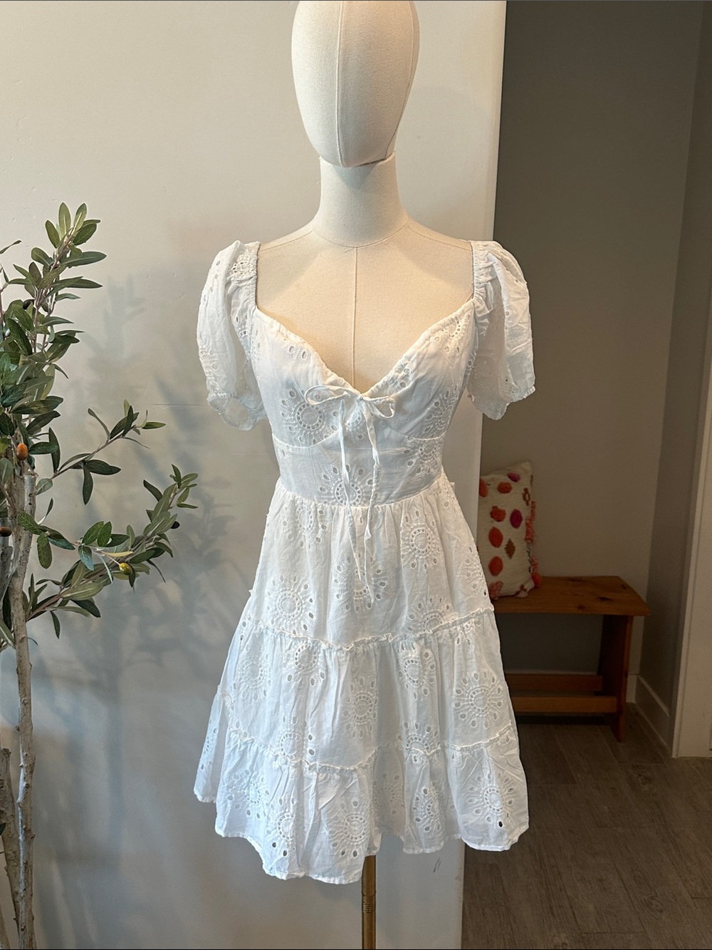 Princess Polly Lavine Embroidered White Minidress New! - Picture 8 of 11